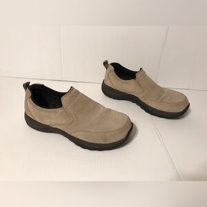 L.L. Bean suede slip on comfort moss shoe women size 8 W